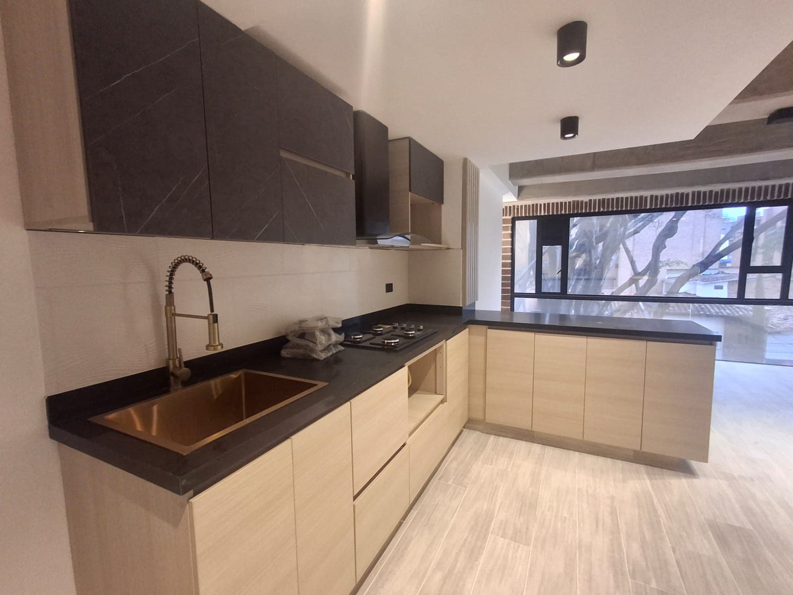 Apartaestudio en arriendo en Laureles, Medellín — foto 4 de 9