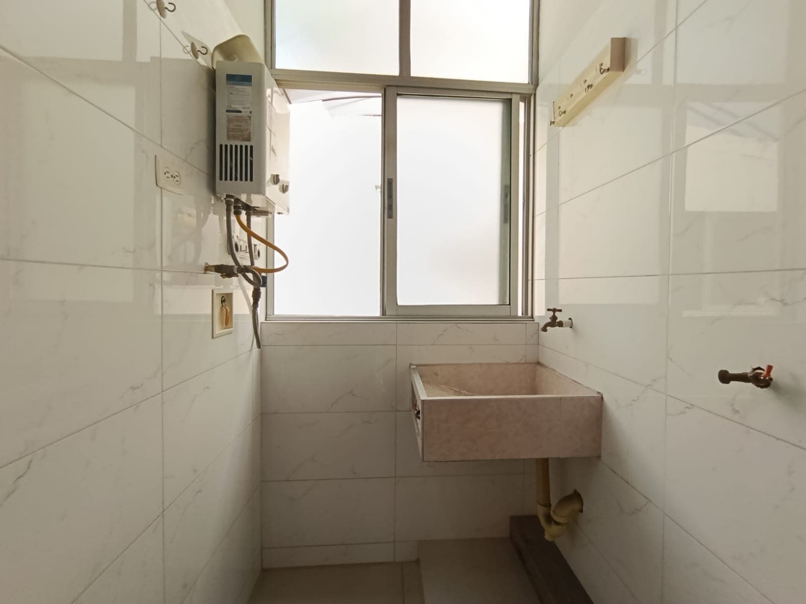Apartamento en arriendo en Florida Nueva, Laureles, Medellín — foto 4 de 11