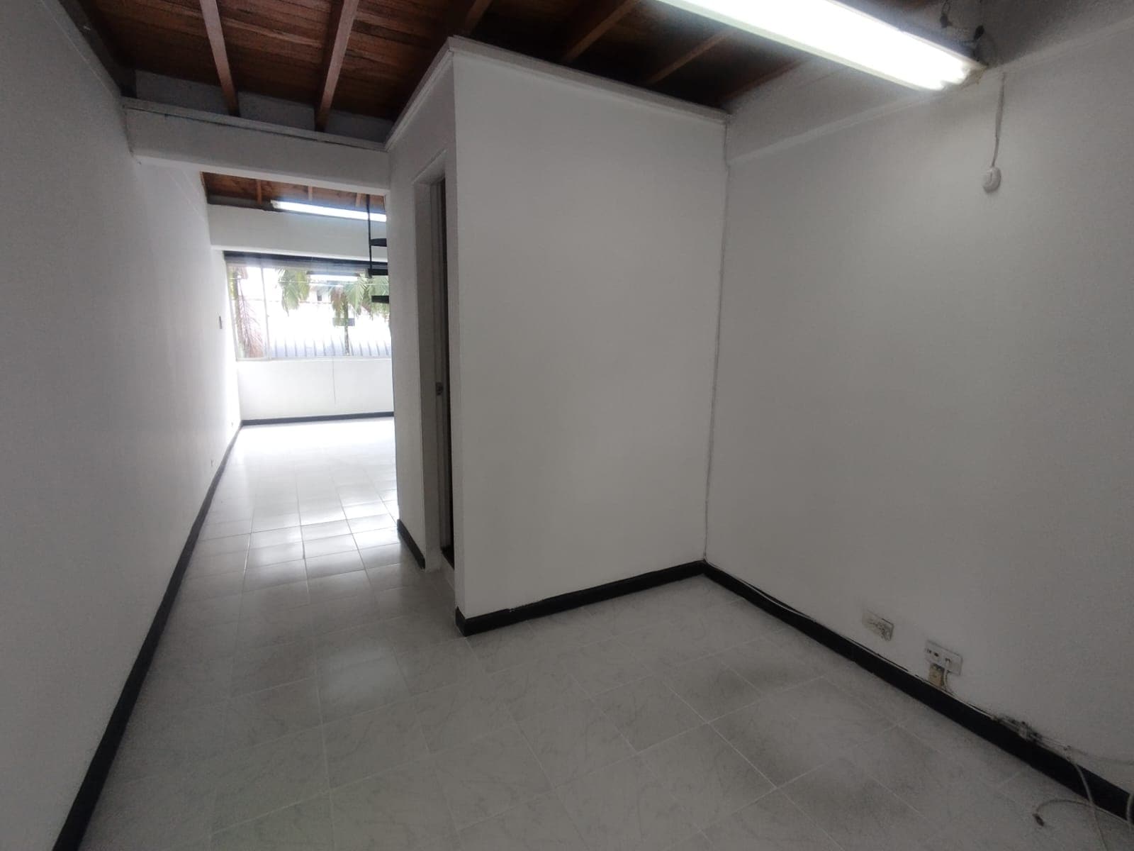 Oficina en arriendo en San Diego, El Poblado, Medellín — foto 1 de 14