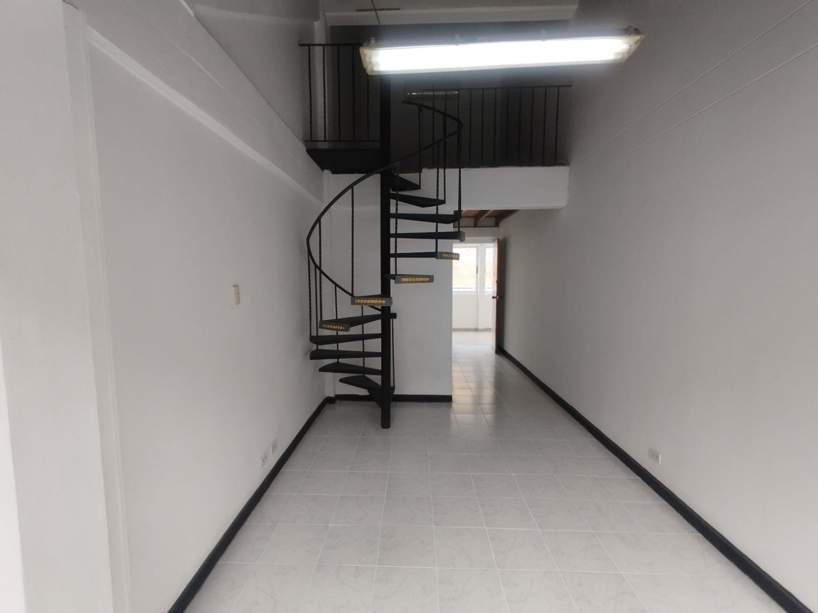 Oficina en arriendo en San Diego, El Poblado, Medellín — foto 5 de 14