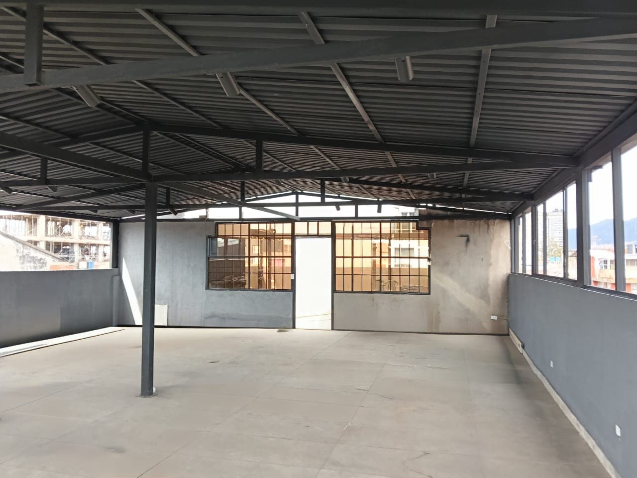 Local en arriendo en Santa Isabel, Los Martires, Bogotá, D.c. — foto 1 de 13