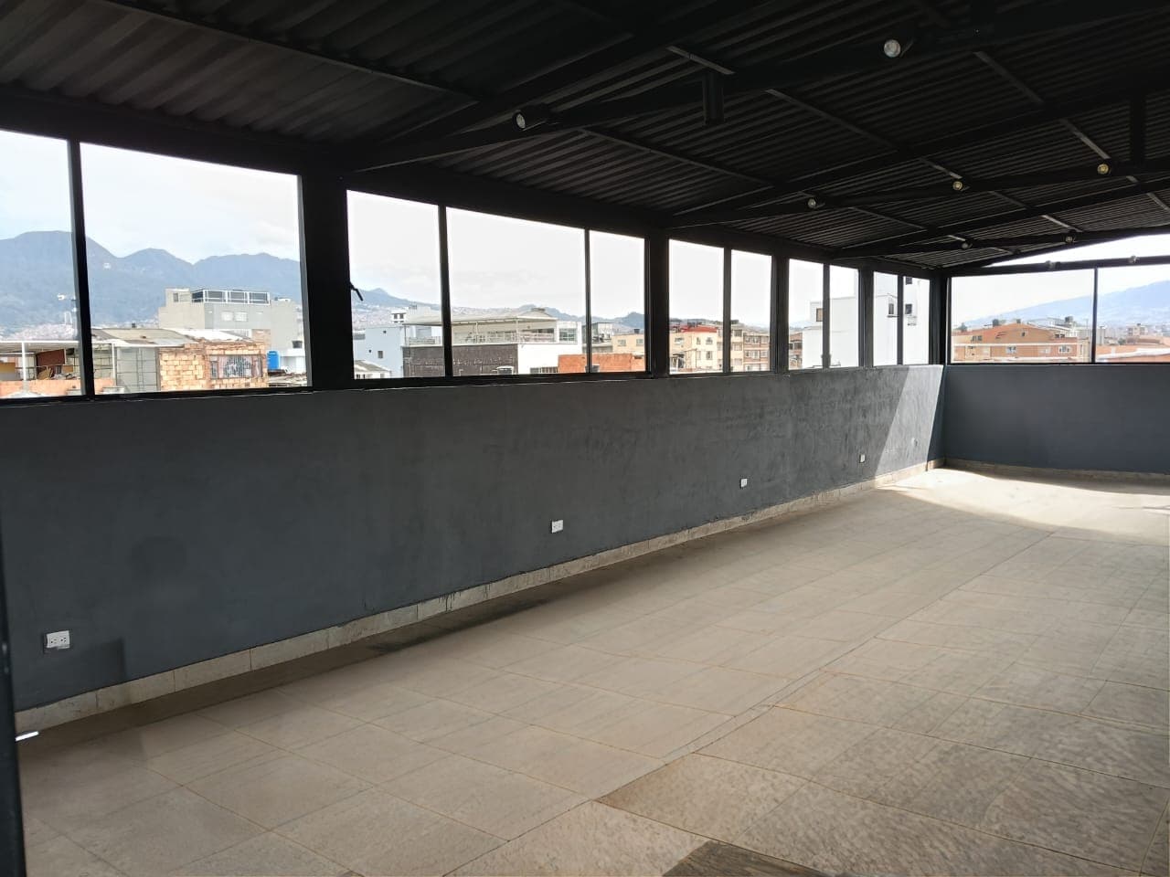 Local en arriendo en Santa Isabel, Los Martires, Bogotá, D.c. — foto 2 de 13