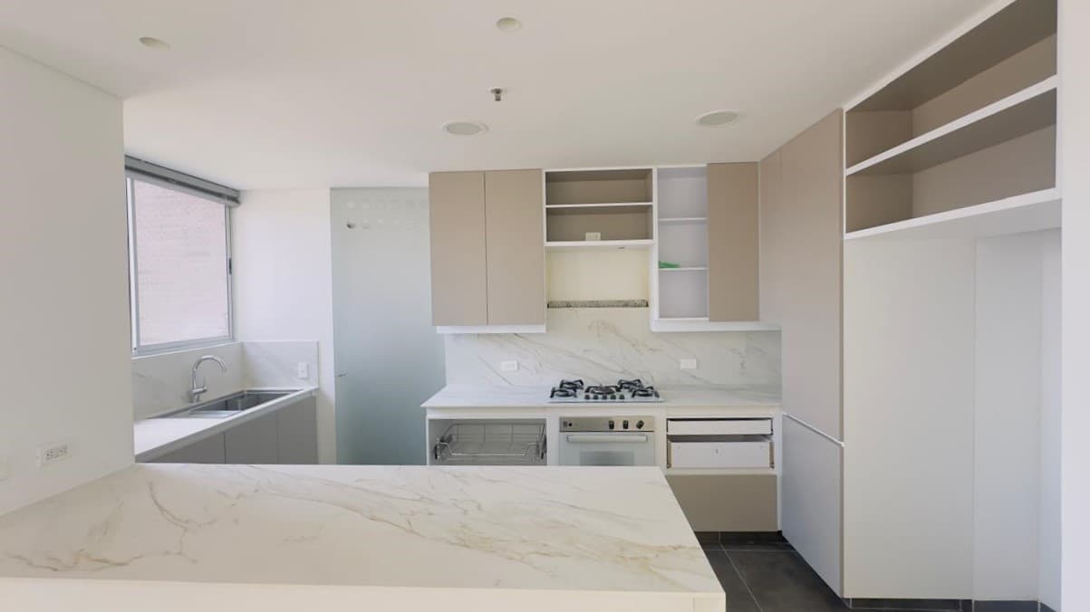 Apartamento en arriendo en El Tesoro, El Poblado, Medellín — foto 1 de 17