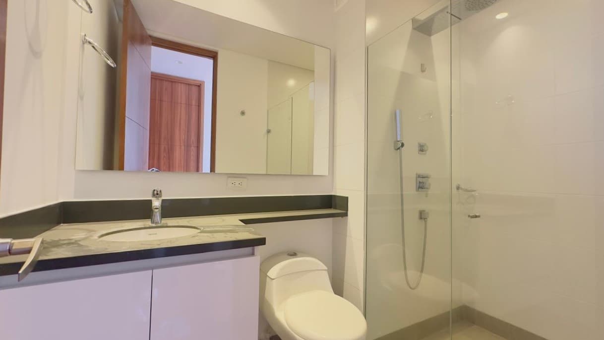 Apartamento en arriendo en El Tesoro, El Poblado, Medellín — foto 5 de 17