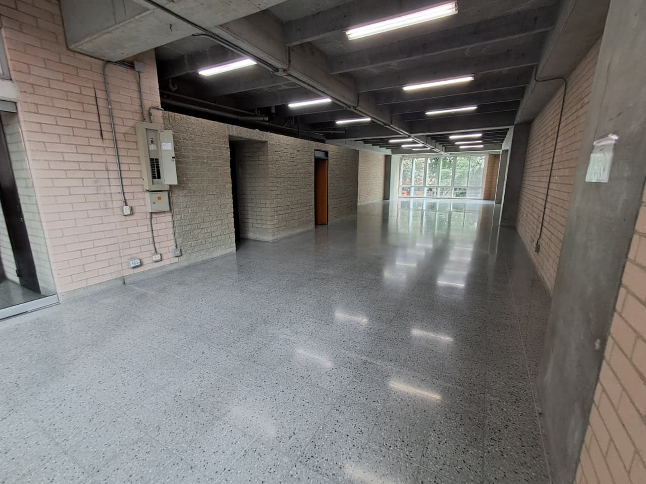 Local en arriendo en Guayabal, Medellín — foto 2 de 14