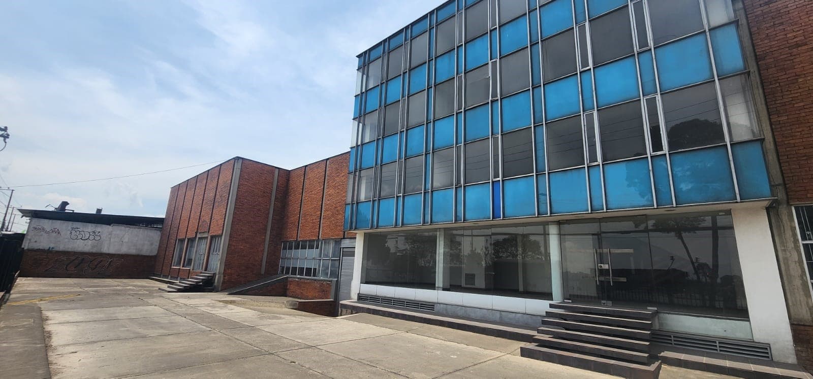 Edificio en arriendo en Fontibon, Bogotá, D.c. — foto 1 de 11