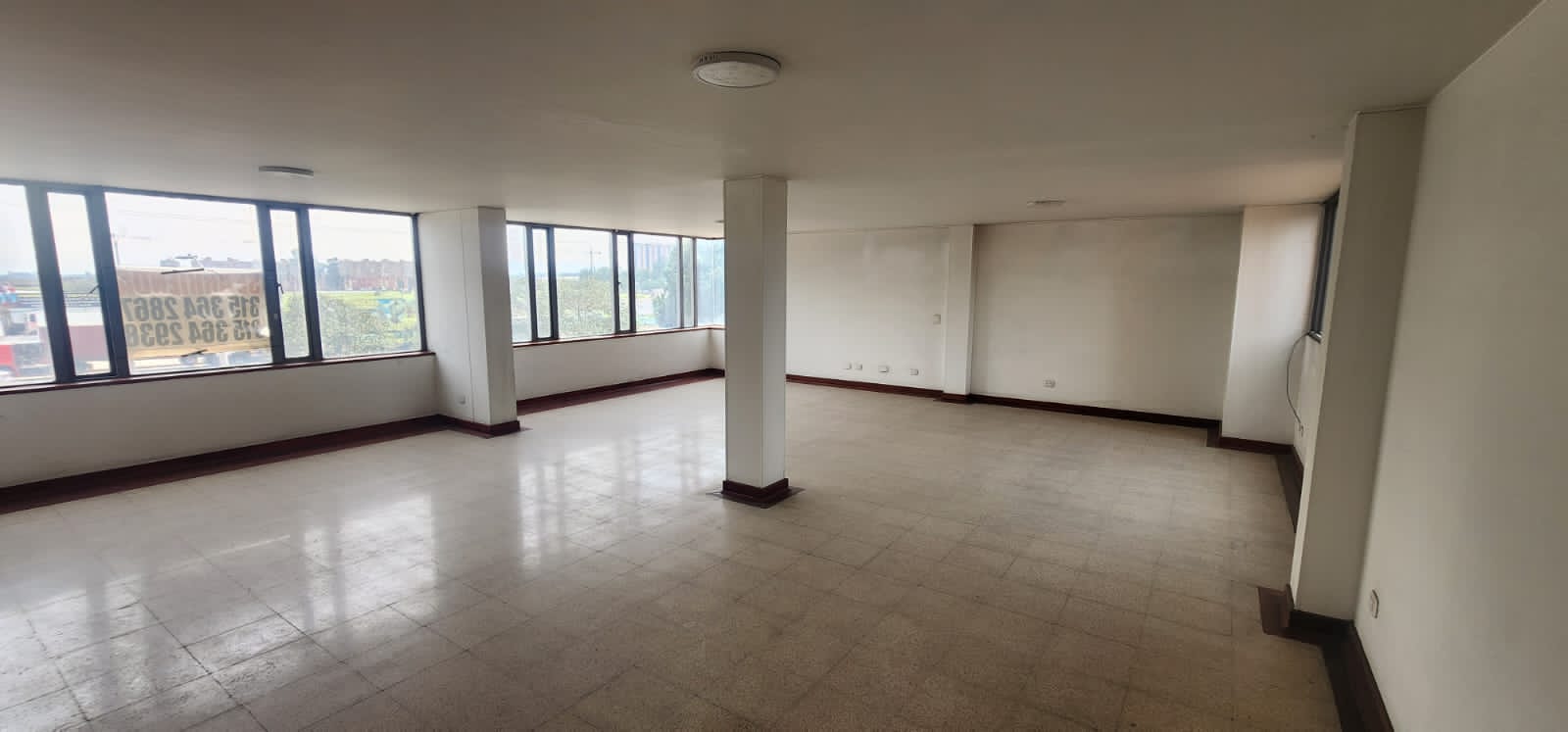 Edificio en arriendo en Fontibon, Bogotá, D.c. — foto 5 de 11
