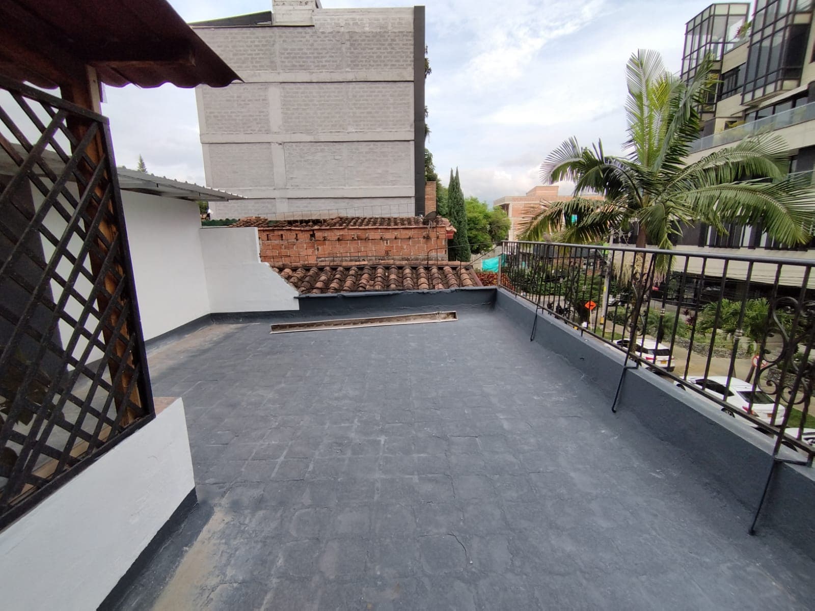 Casa Comercial en arriendo en Manila, El Poblado, Medellín — foto 2 de 20