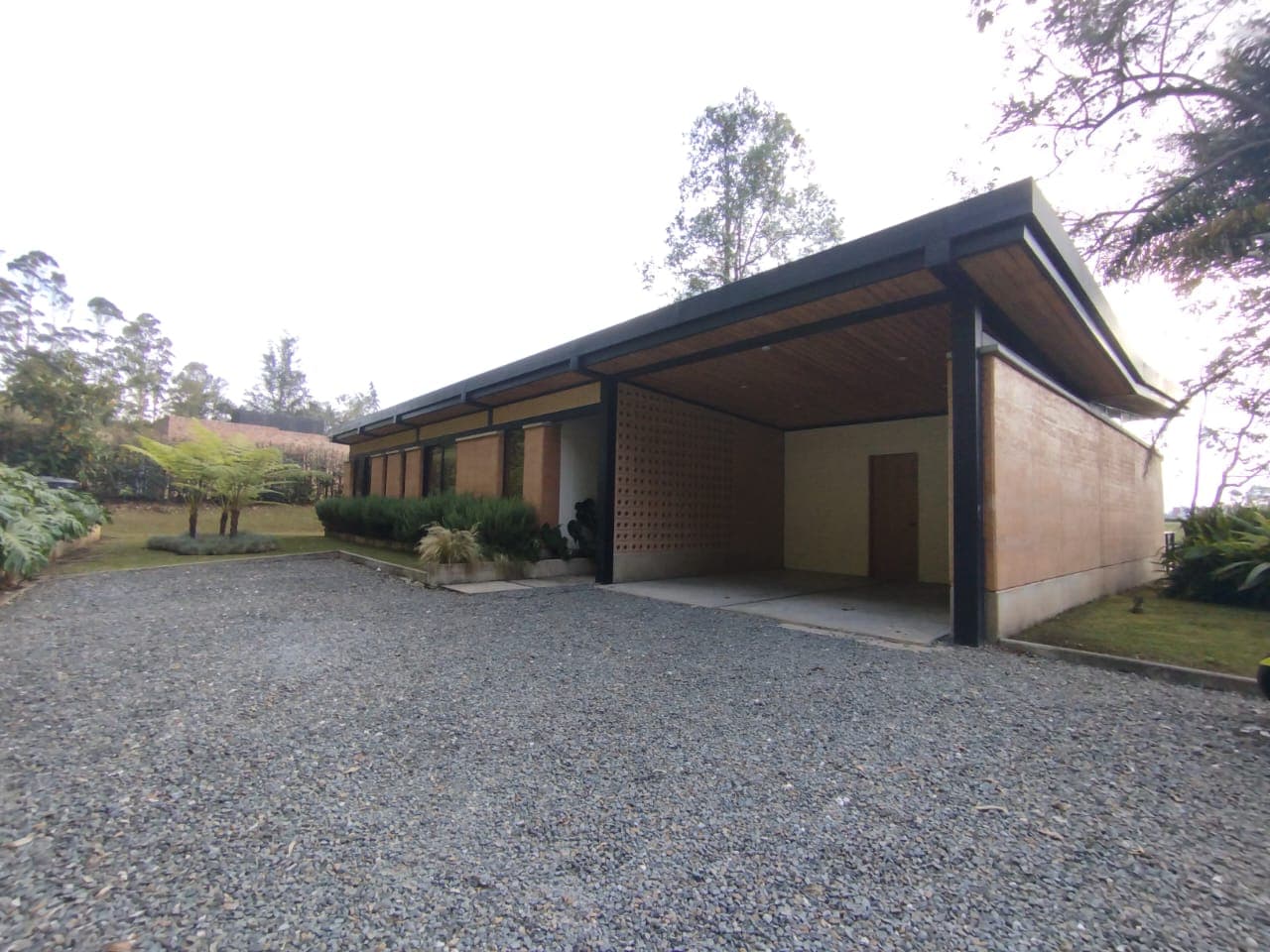 Casa Campestre en arriendo en El Carmen De Viboral — foto 1 de 20
