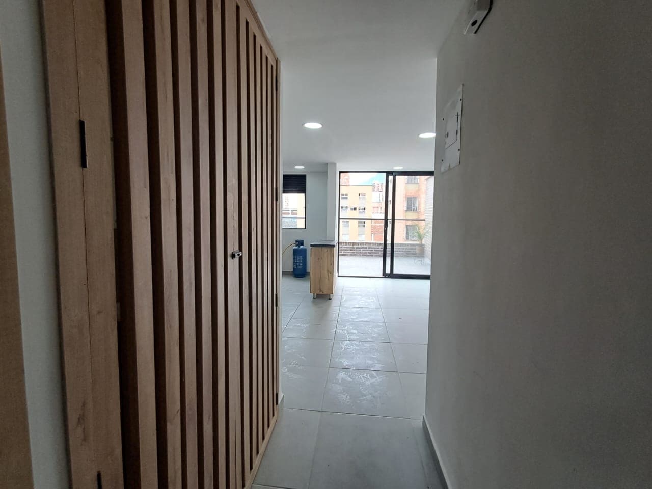 Apartaestudio en arriendo en La Candelaria, Centro, Medellín — foto 3 de 12