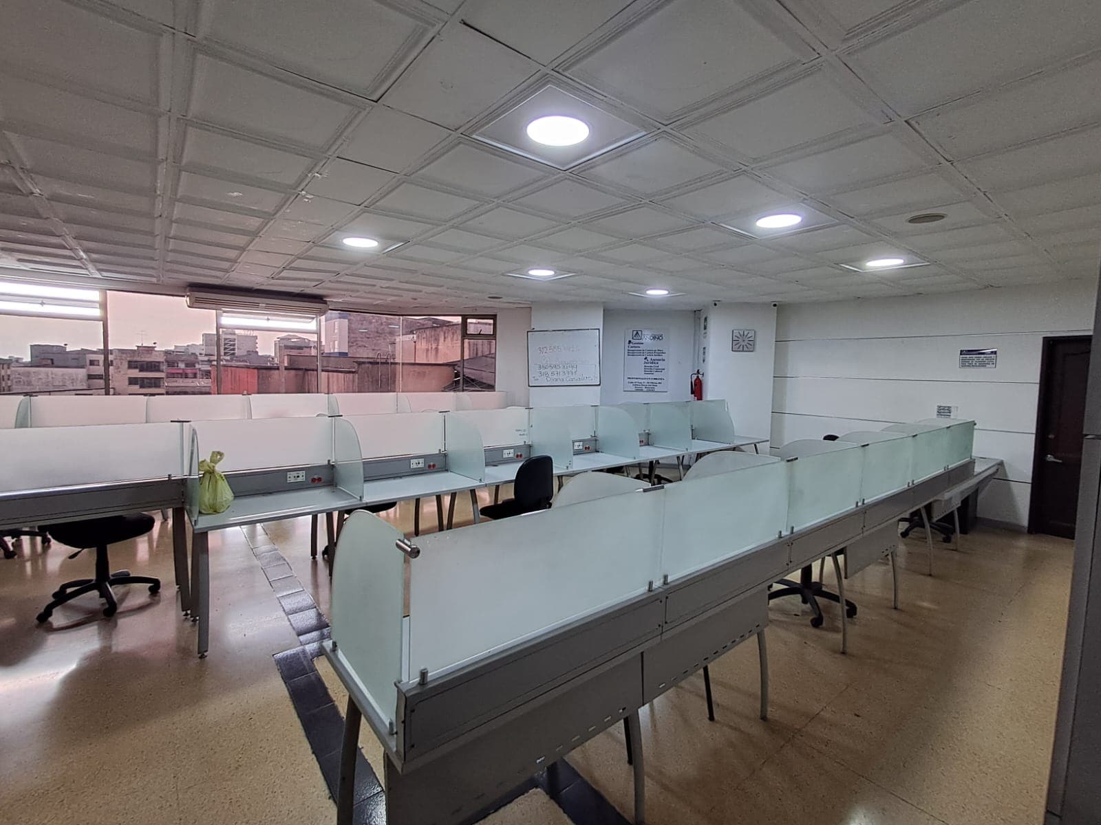 Oficina en arriendo en Centro, Pereira — foto 2 de 9
