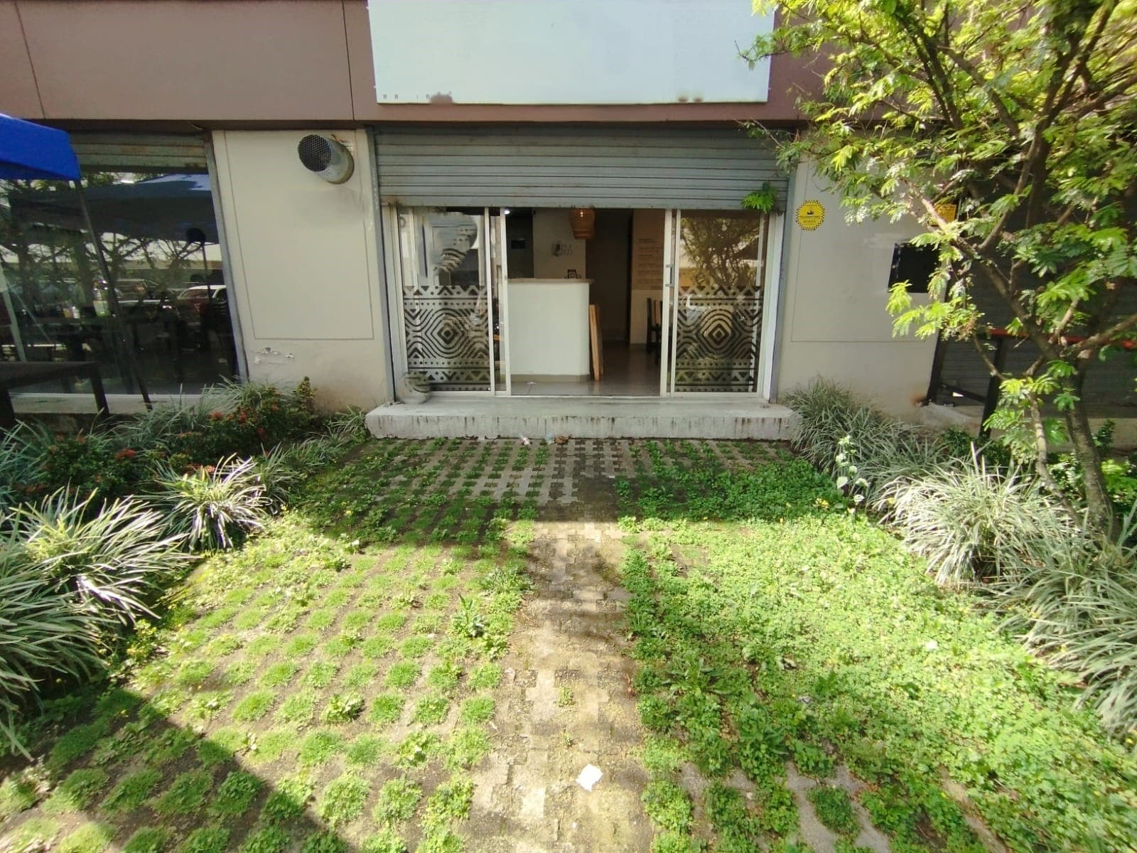 Local en arriendo en Manila, El Poblado, Medellín — foto 1 de 15