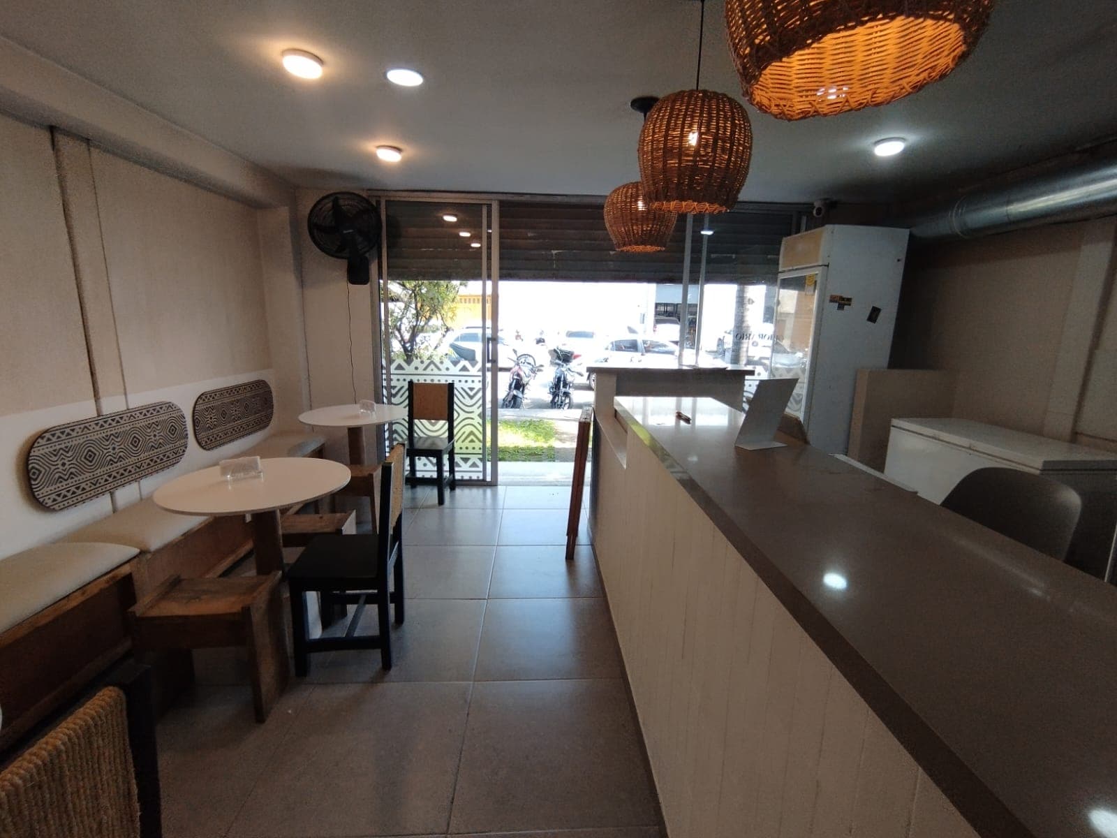 Local en arriendo en Manila, El Poblado, Medellín — foto 3 de 15