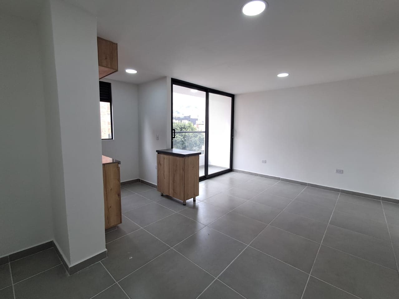 Apartaestudio en arriendo en La Candelaria, Centro, Medellín — foto 3 de 10