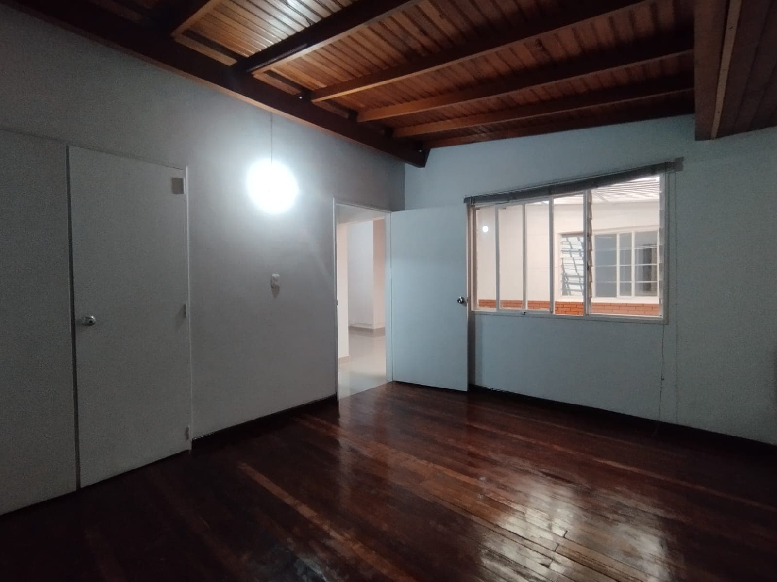 Casa Comercial en arriendo en Laureles, Medellín — foto 3 de 20