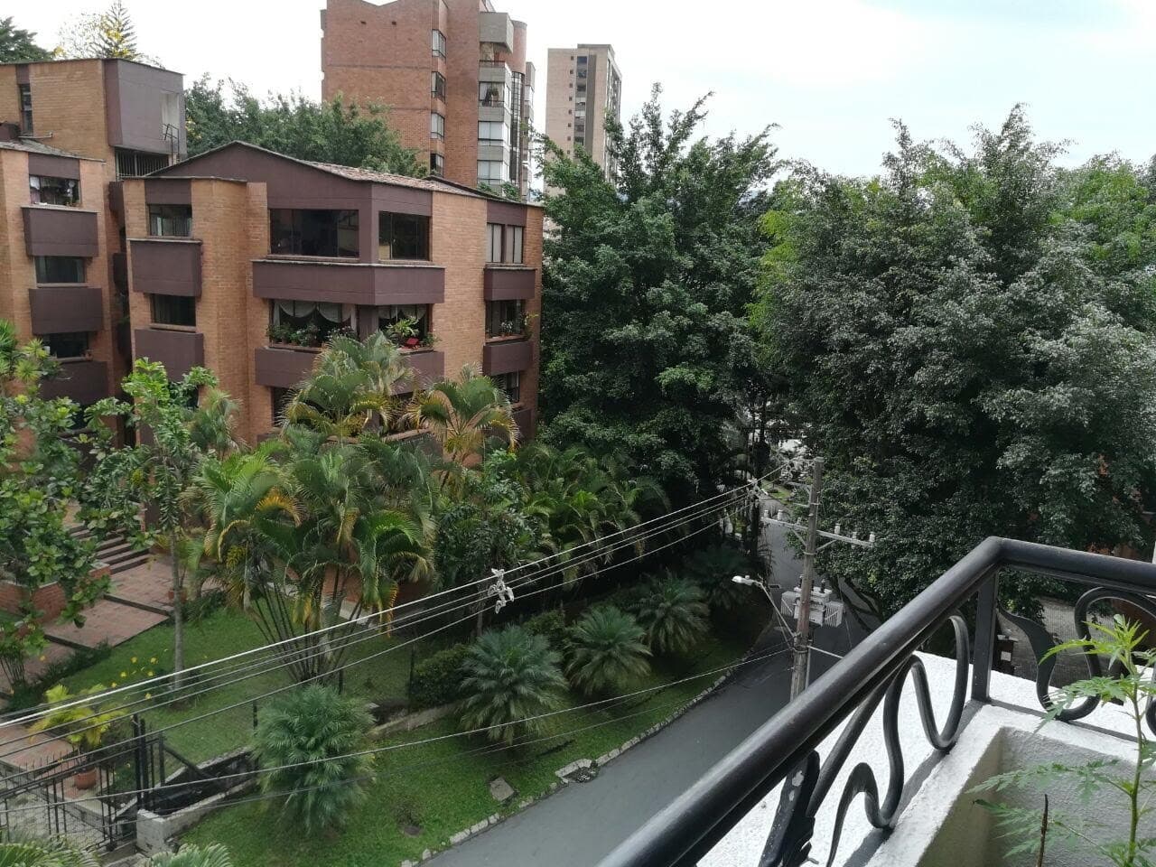 Aparta Suite en arriendo en San Lucas, El Poblado, Medellín — foto 1 de 16