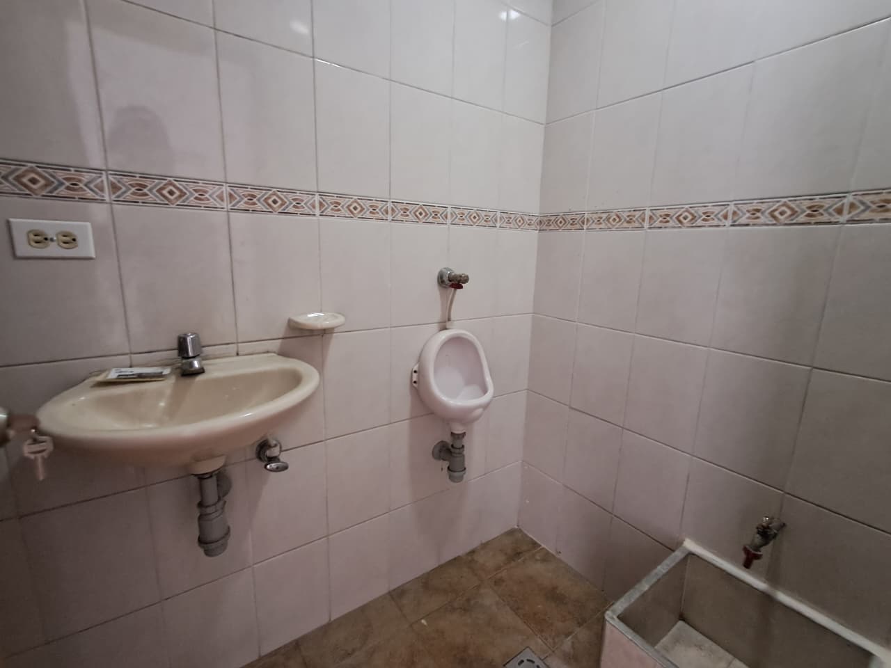Local en arriendo en La Palma, Belen, Medellín — foto 2 de 20