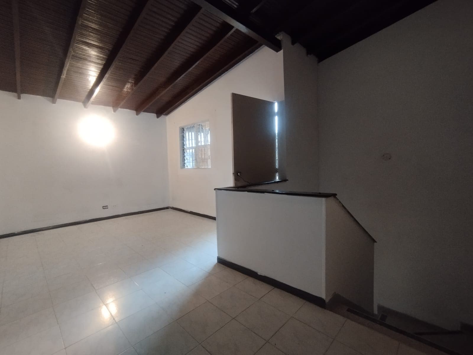 Casa Comercial en arriendo en Malibú, Belen, Medellín — foto 5 de 20