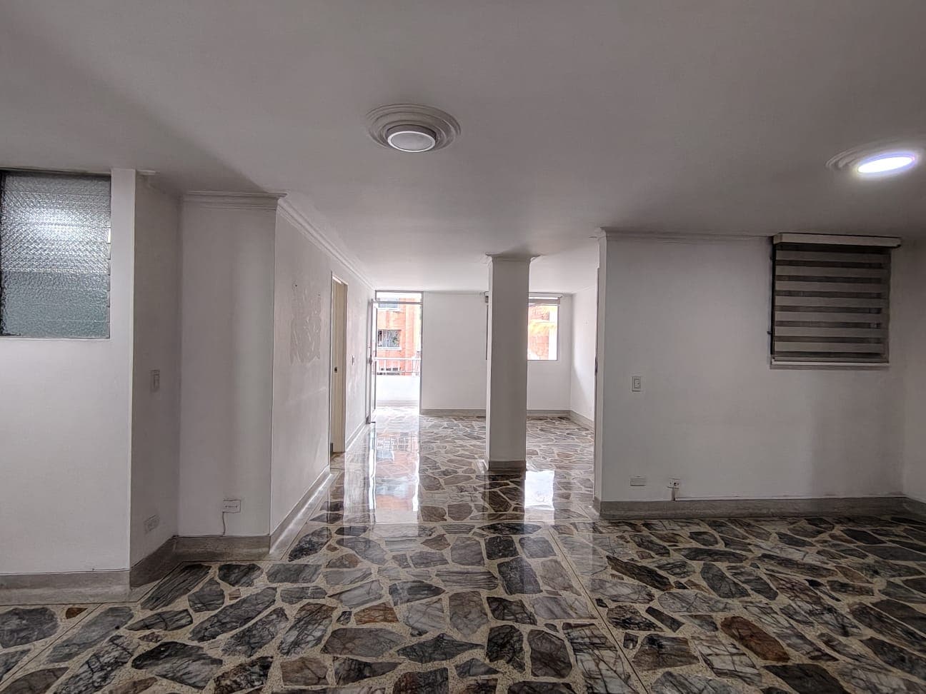 Apartamento en arriendo en Las Acacias, Laureles, Medellín — foto 4 de 20