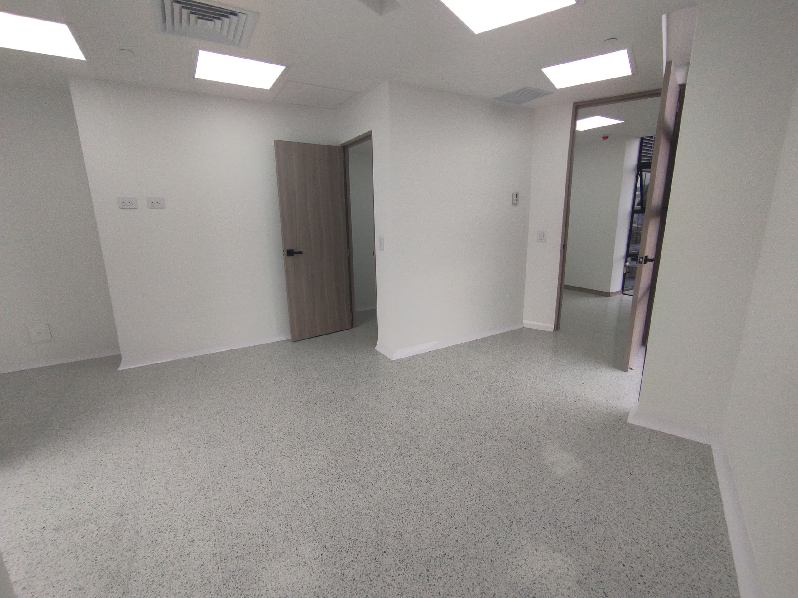 Consultorio en arriendo en San Diego, El Poblado, Medellín — foto 4 de 10