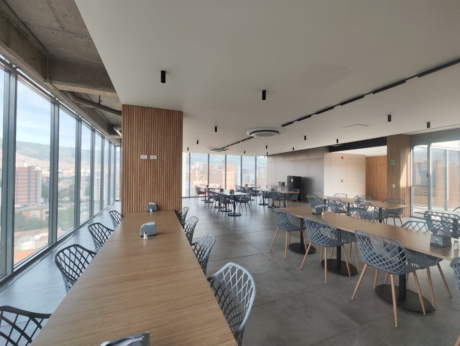 Oficina en arriendo en Estadio, Laureles, Medellín — foto 4 de 20