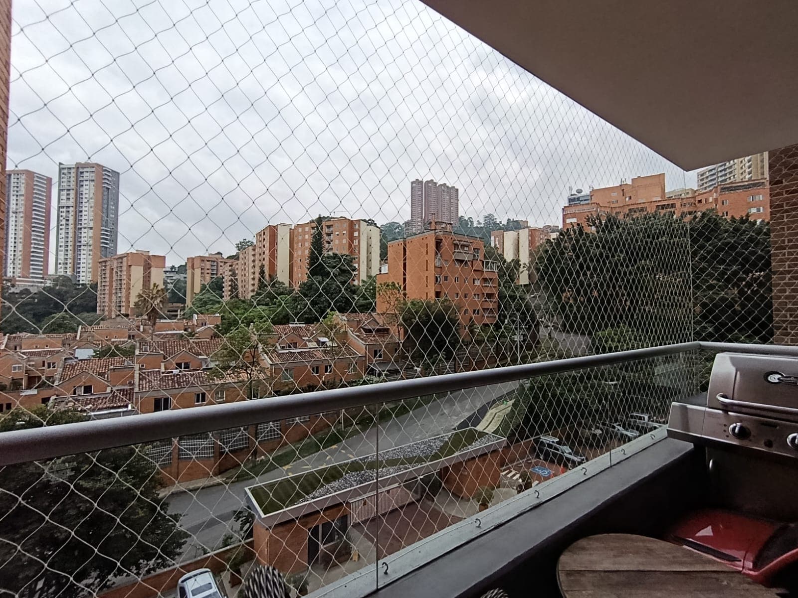 Apartamento en arriendo en Castropol, El Poblado, Medellín — foto 1 de 20