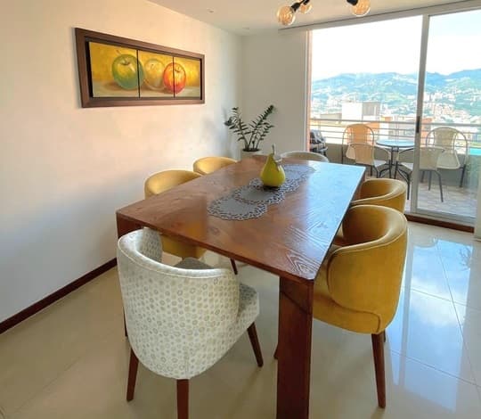 Apartamento en arriendo en Los Balsos, El Poblado, Medellín — foto 5 de 17