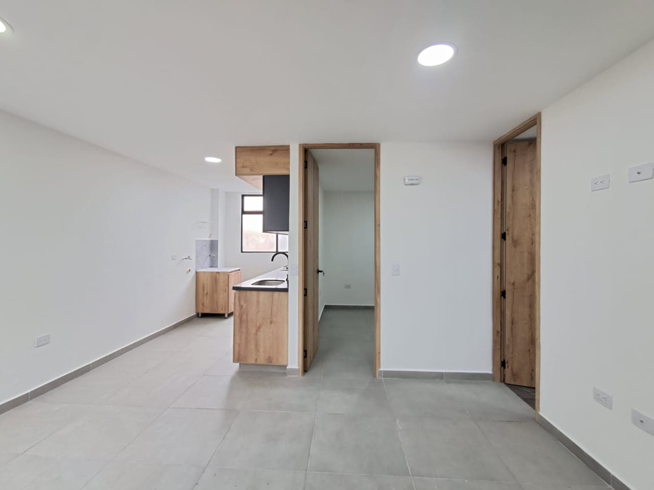 Apartamento en arriendo en La Candelaria, Centro, Medellín — foto 4 de 12