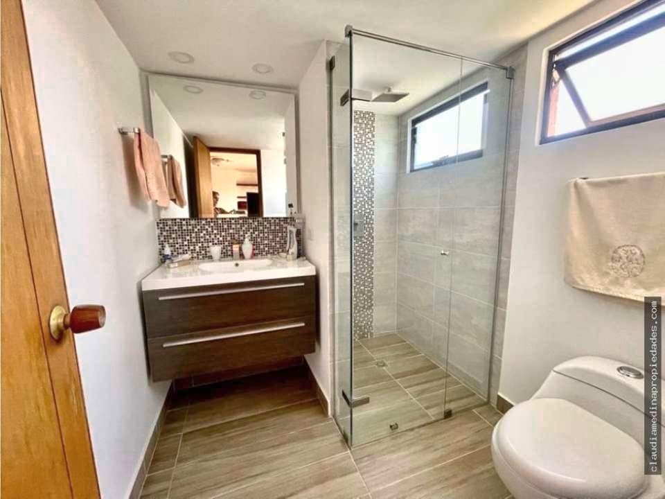Apartamento en arriendo en Castropol, El Poblado, Medellín — foto 2 de 16