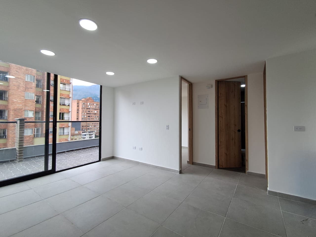 Apartamento en arriendo en La Candelaria, Centro, Medellín — foto 3 de 18