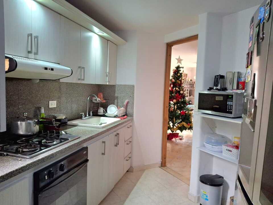 Apartamento en arriendo en Laureles, Medellín — foto 3 de 12