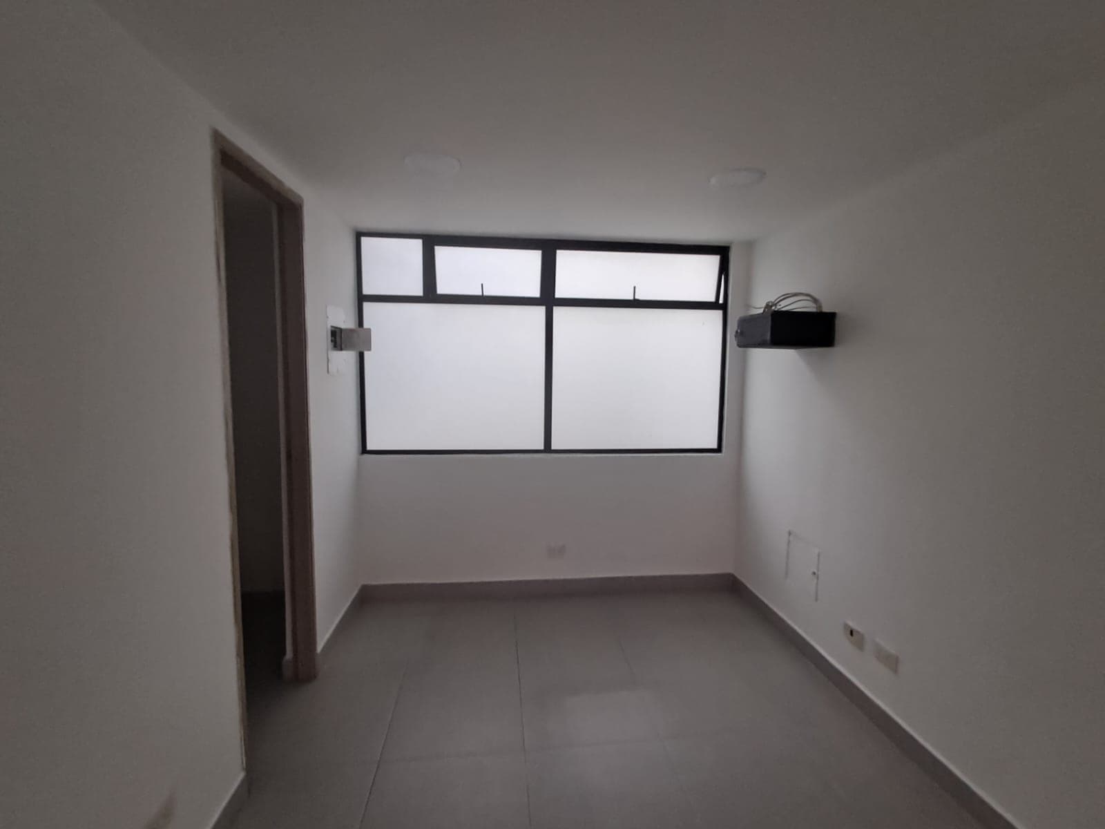 Oficina en arriendo en Parque De, Envigado — foto 2 de 5