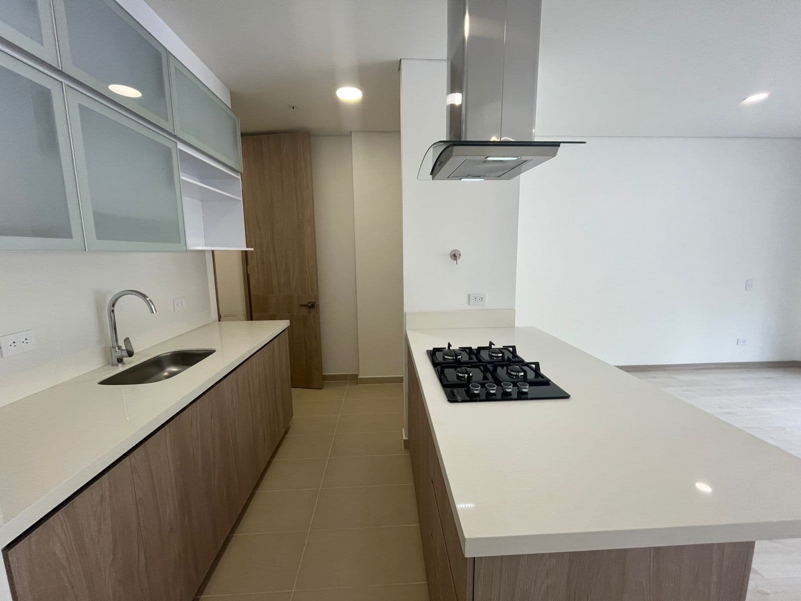 Apartamento en arriendo en Retiro — foto 2 de 14