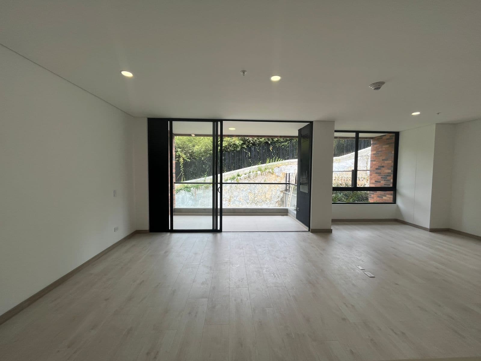 Apartamento en arriendo en Retiro — foto 3 de 14