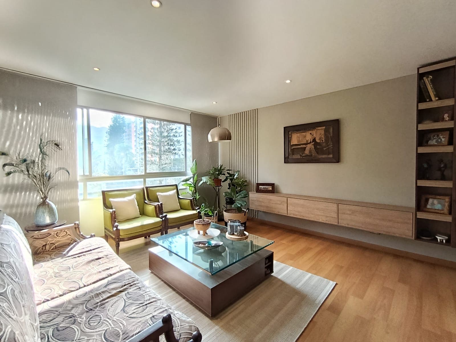 Apartamento en arriendo en Castropol, El Poblado, Medellín — foto 1 de 19