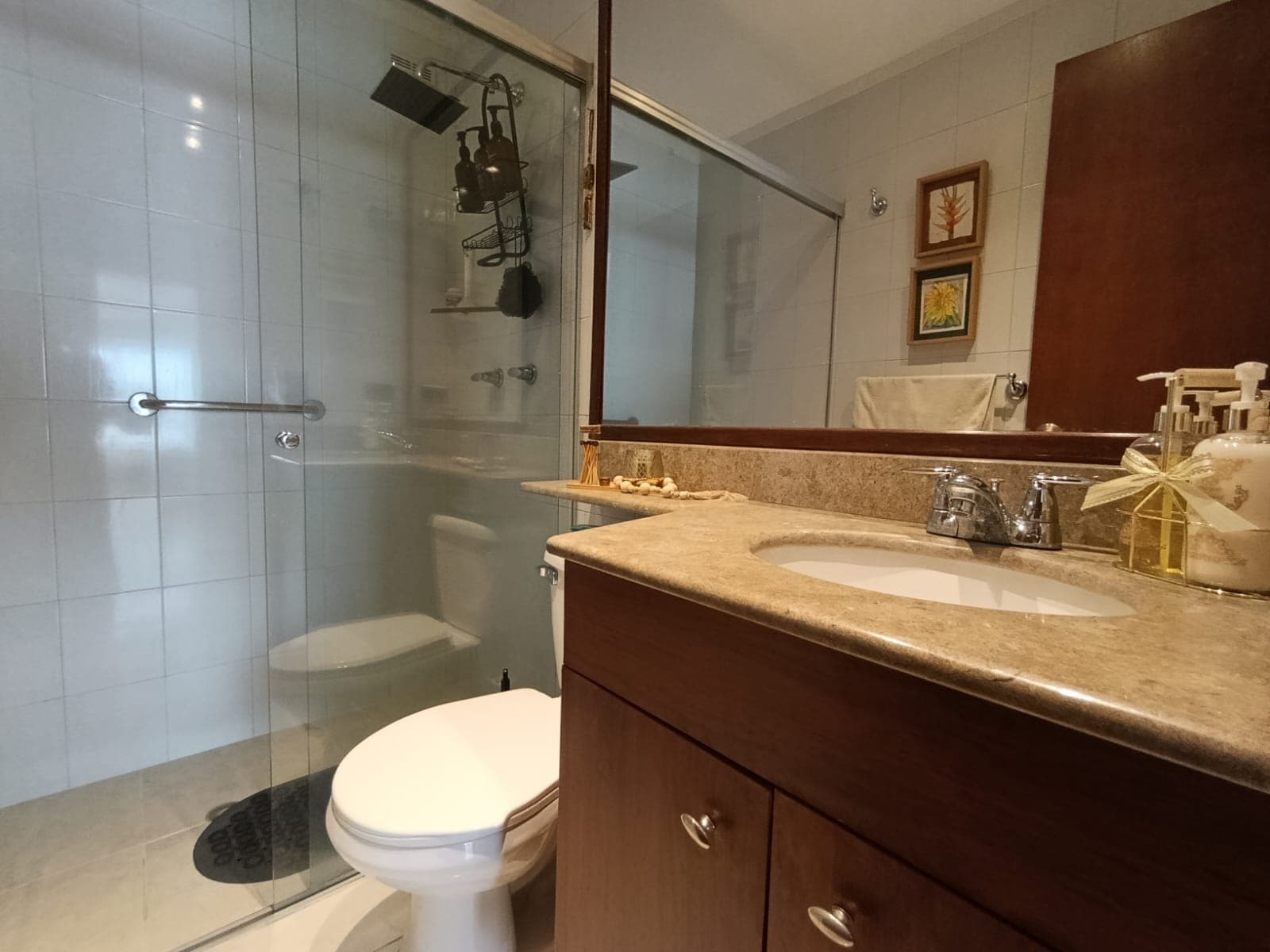 Apartamento en arriendo en Castropol, El Poblado, Medellín — foto 5 de 19