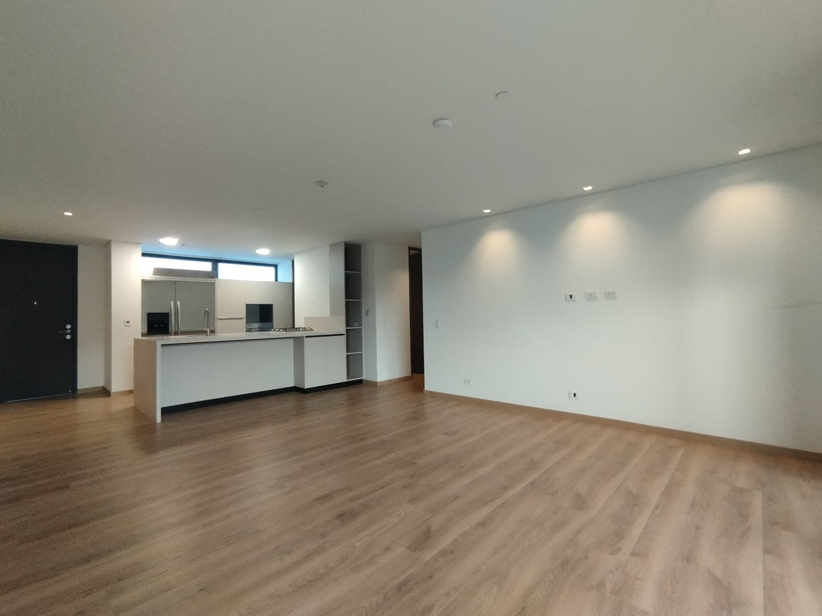 Apartamento en arriendo en Las Palmas, Centro, Medellín — foto 1 de 20