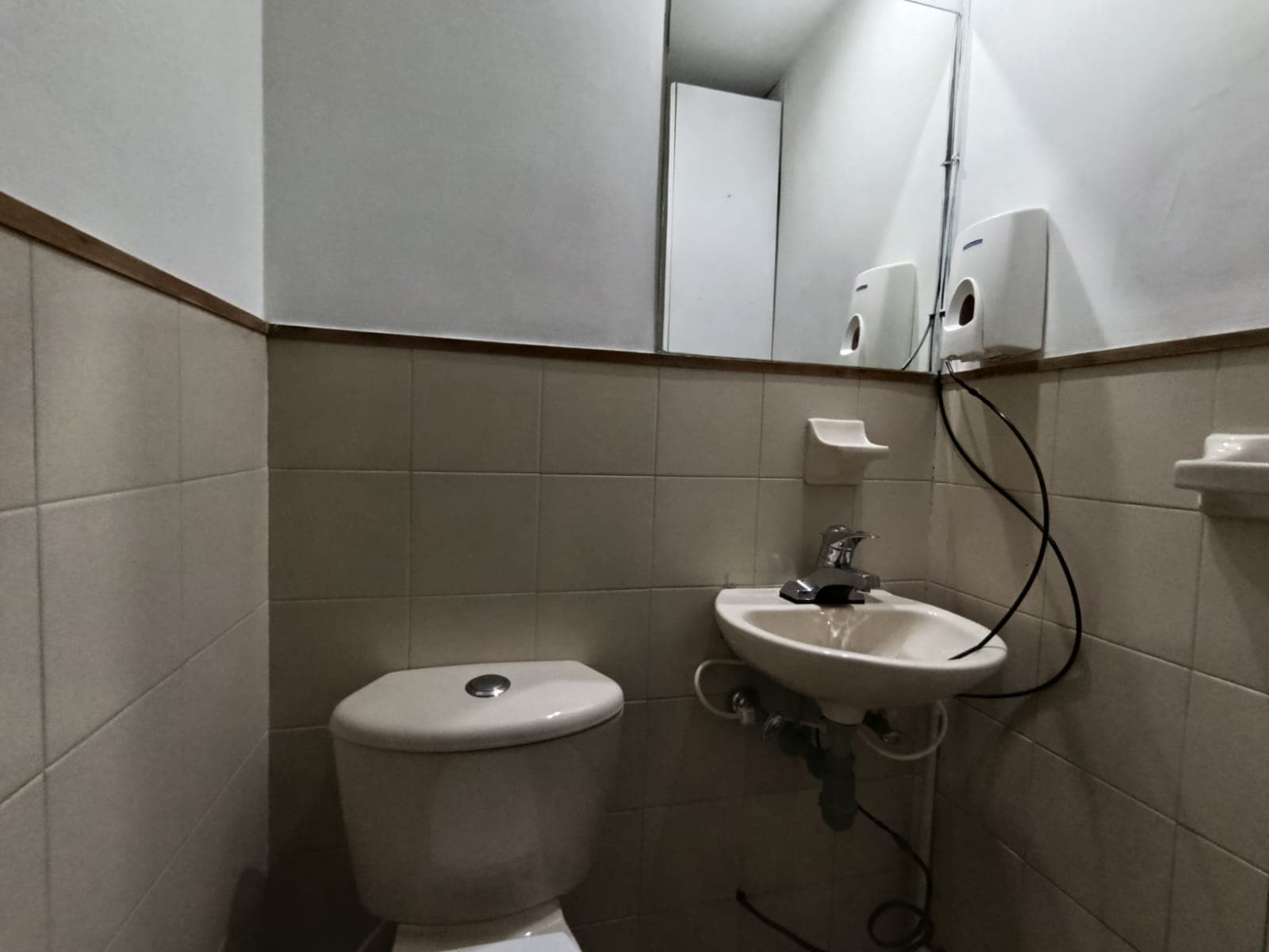 Consultorio en arriendo en Conquistadores, Laureles, Medellín — foto 3 de 10