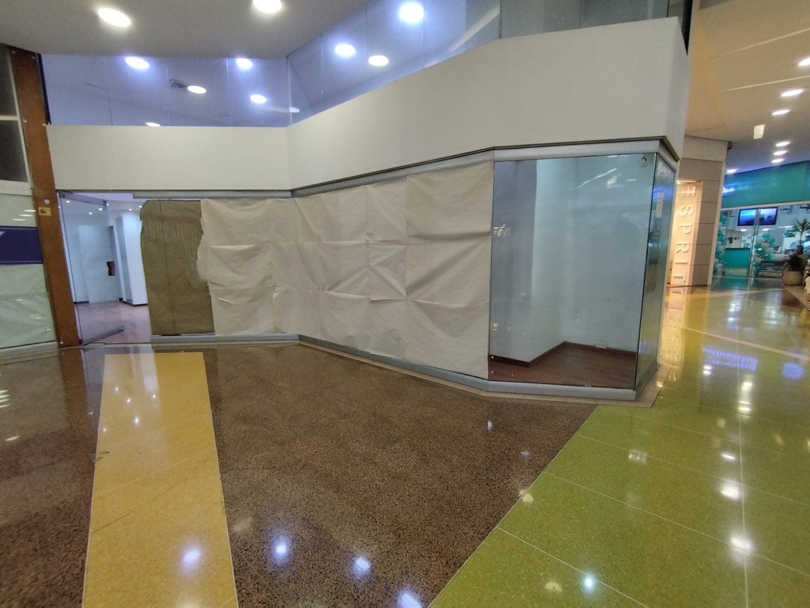 Local en arriendo en San Diego, El Poblado, Medellín — foto 1 de 18