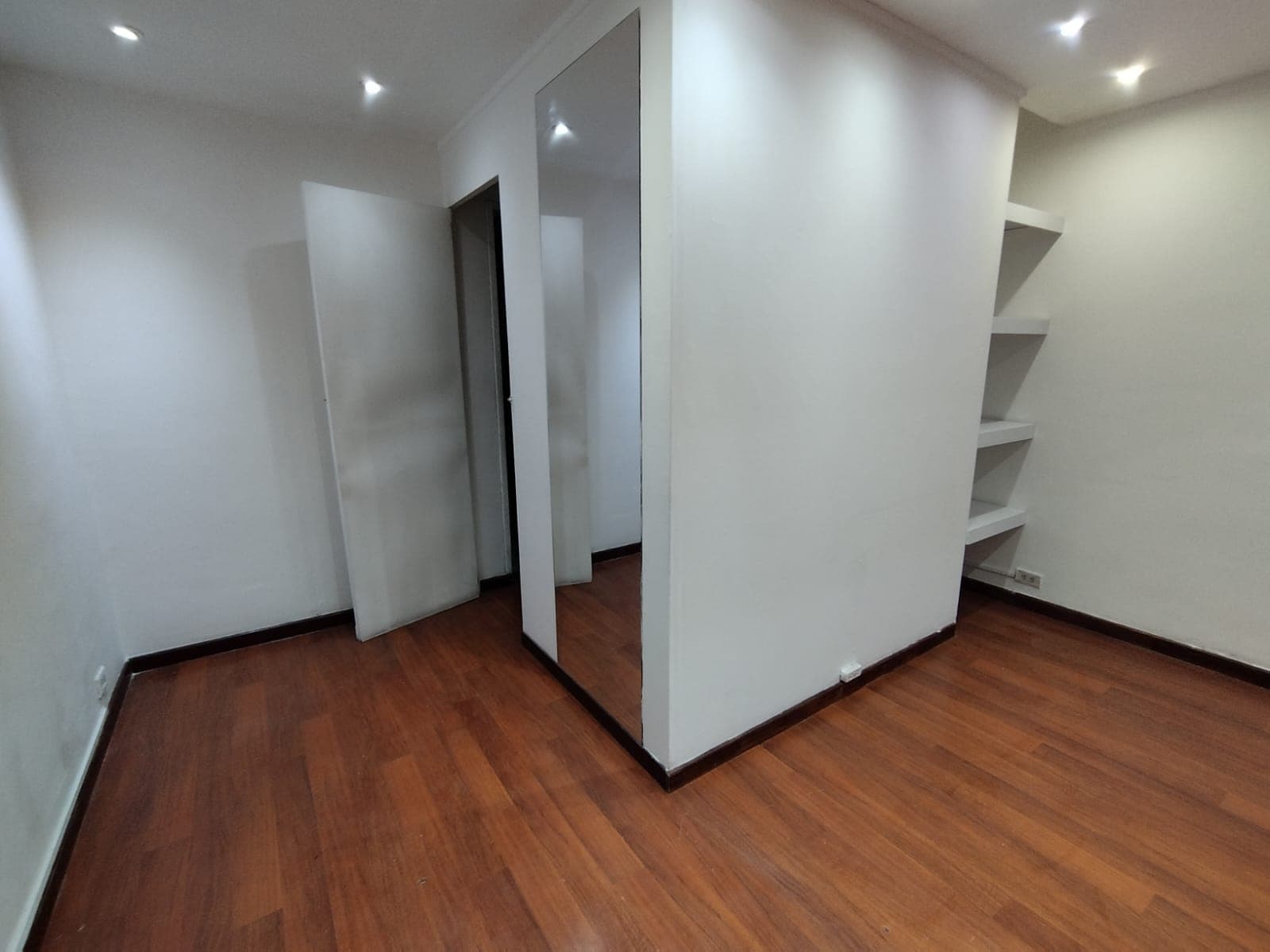 Local en arriendo en San Diego, El Poblado, Medellín — foto 5 de 18