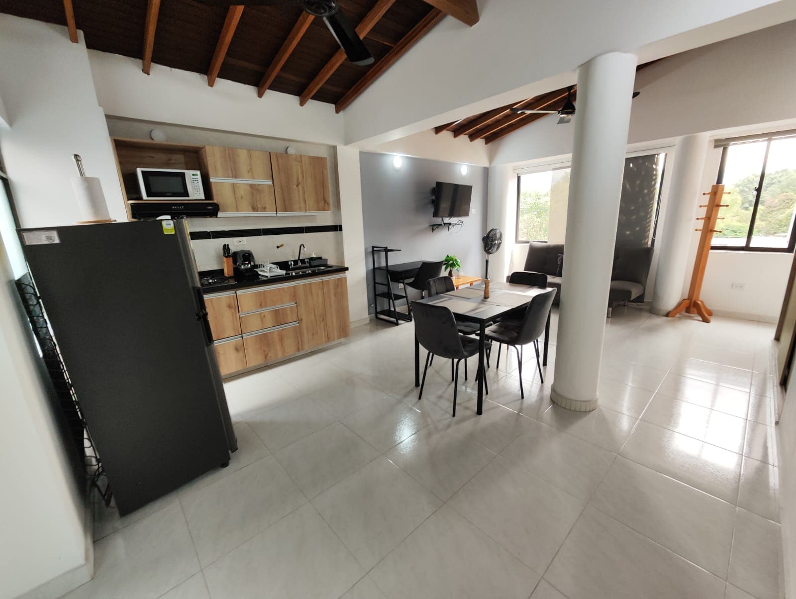 Apartamento en arriendo en La Palma, Belen, Medellín — foto 3 de 10