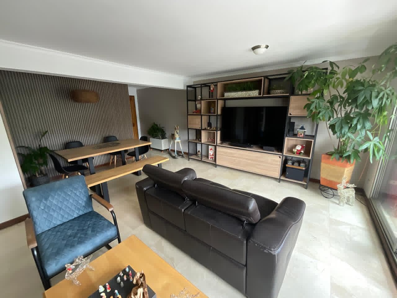 Apartamento en arriendo en La Frontera, El Poblado, Medellín — foto 1 de 14