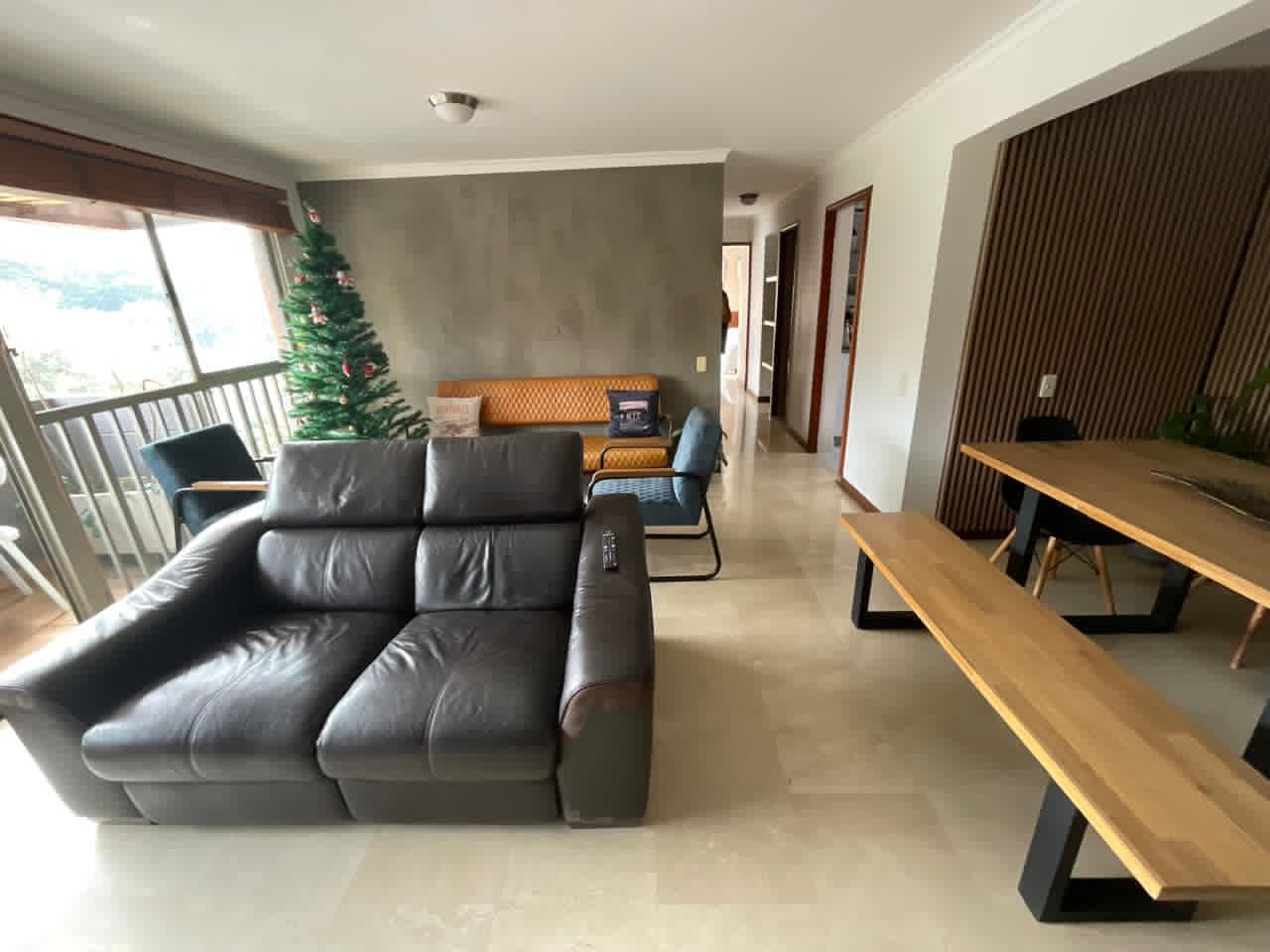 Apartamento en arriendo en La Frontera, El Poblado, Medellín — foto 3 de 14