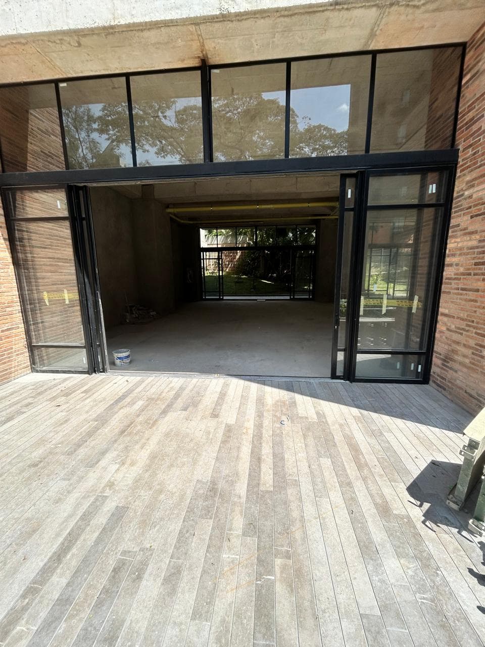 Local en arriendo en Las Lomas, El Poblado, Medellín — foto 3 de 11