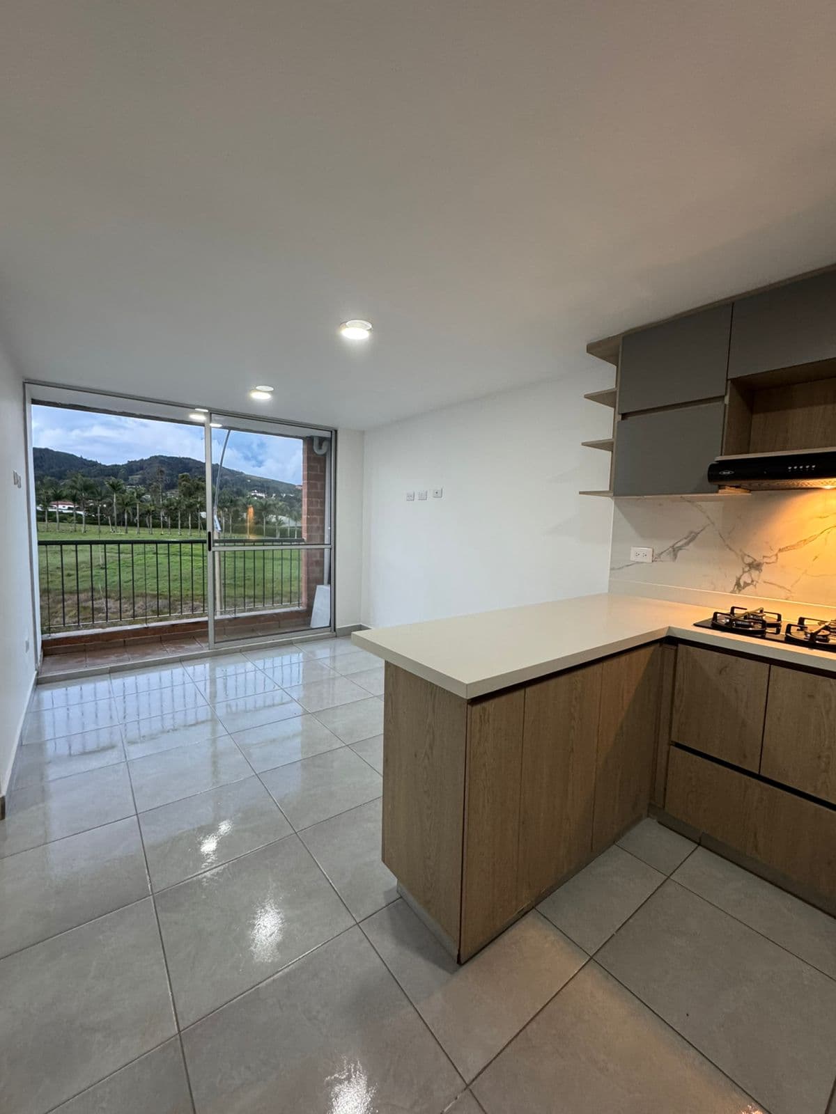 Apartamento en arriendo en La Ceja — foto 1 de 8