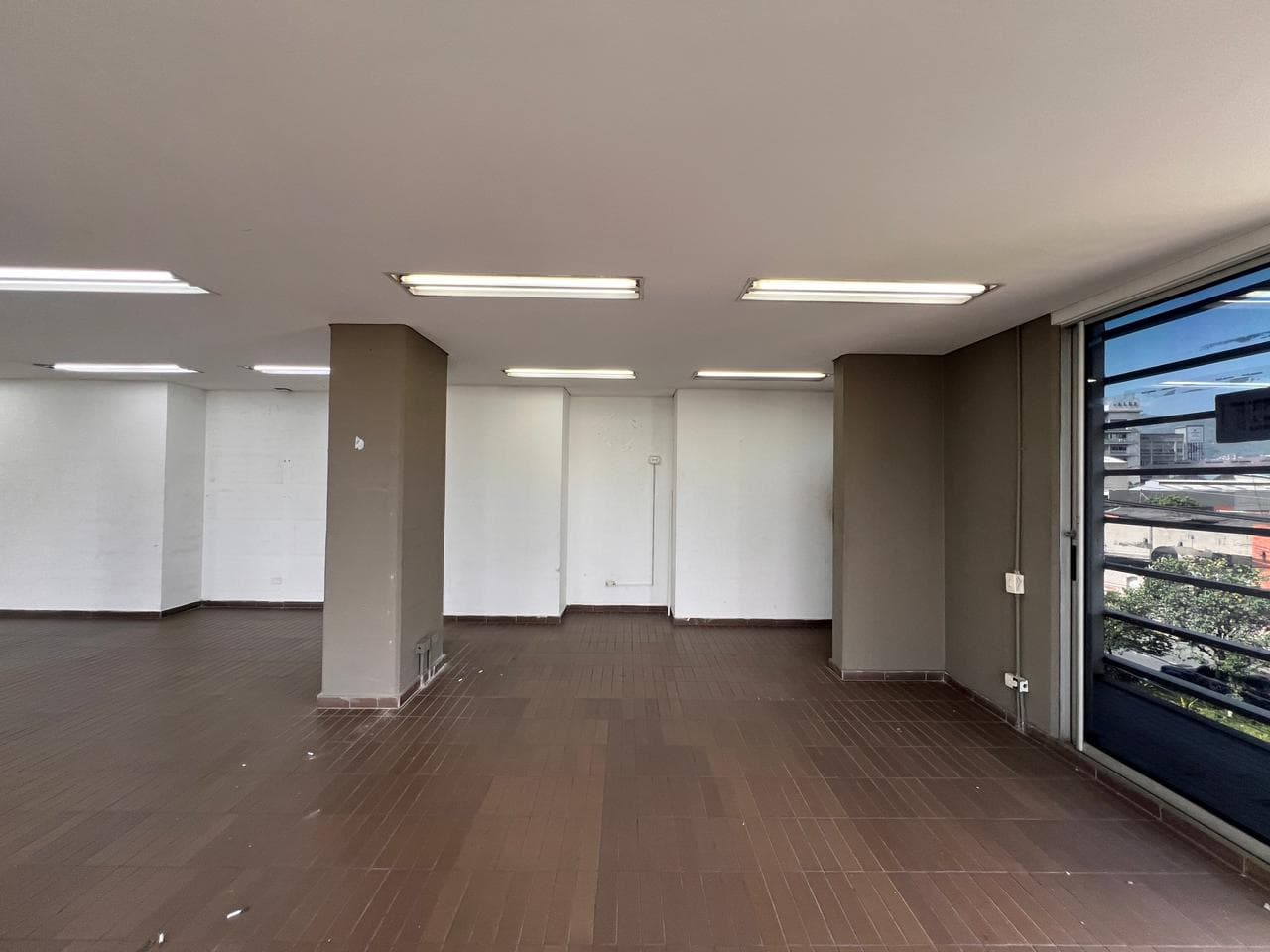 Local en arriendo en Guayabal, Medellín — foto 2 de 18
