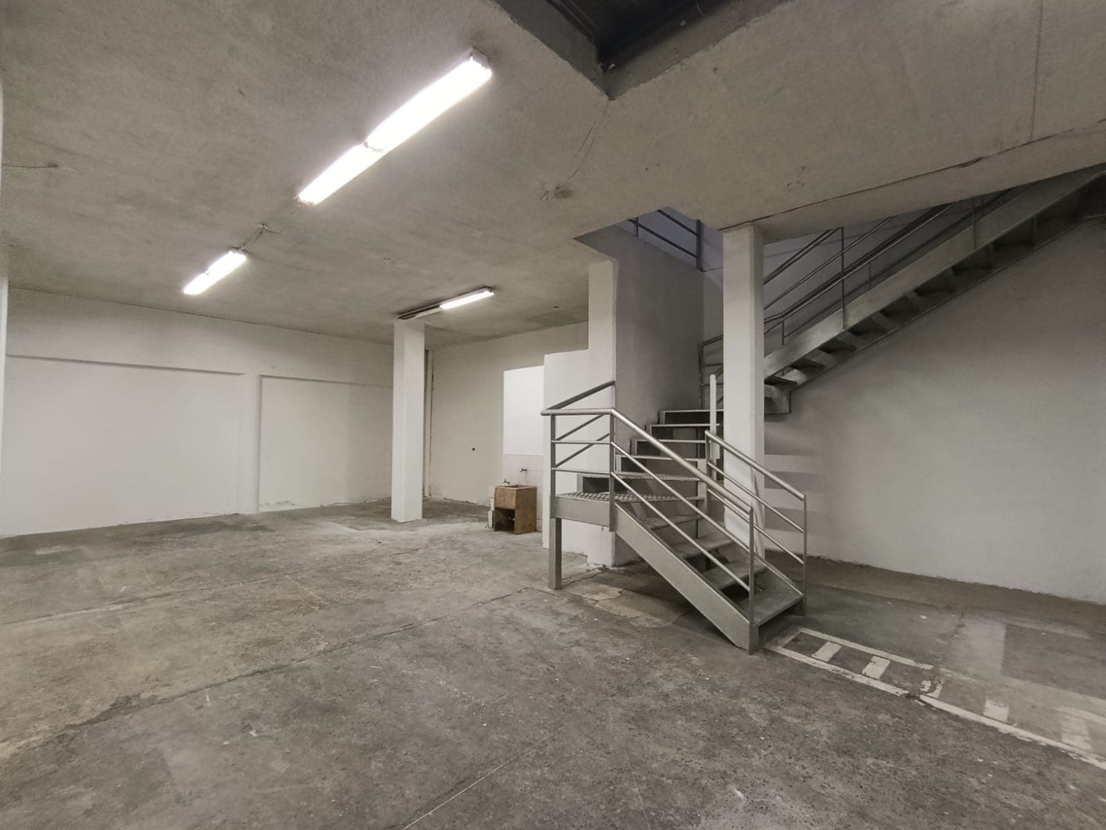 Bodega en arriendo en San Diego, El Poblado, Medellín — foto 2 de 17