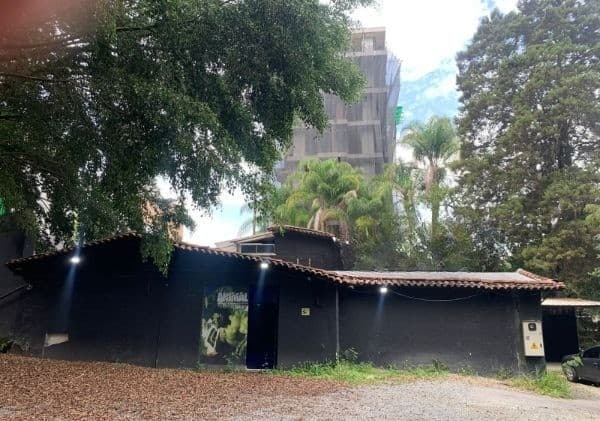 Casa Comercial en arriendo en La Frontera Campestre, El Poblado, Medellín — foto 4 de 17