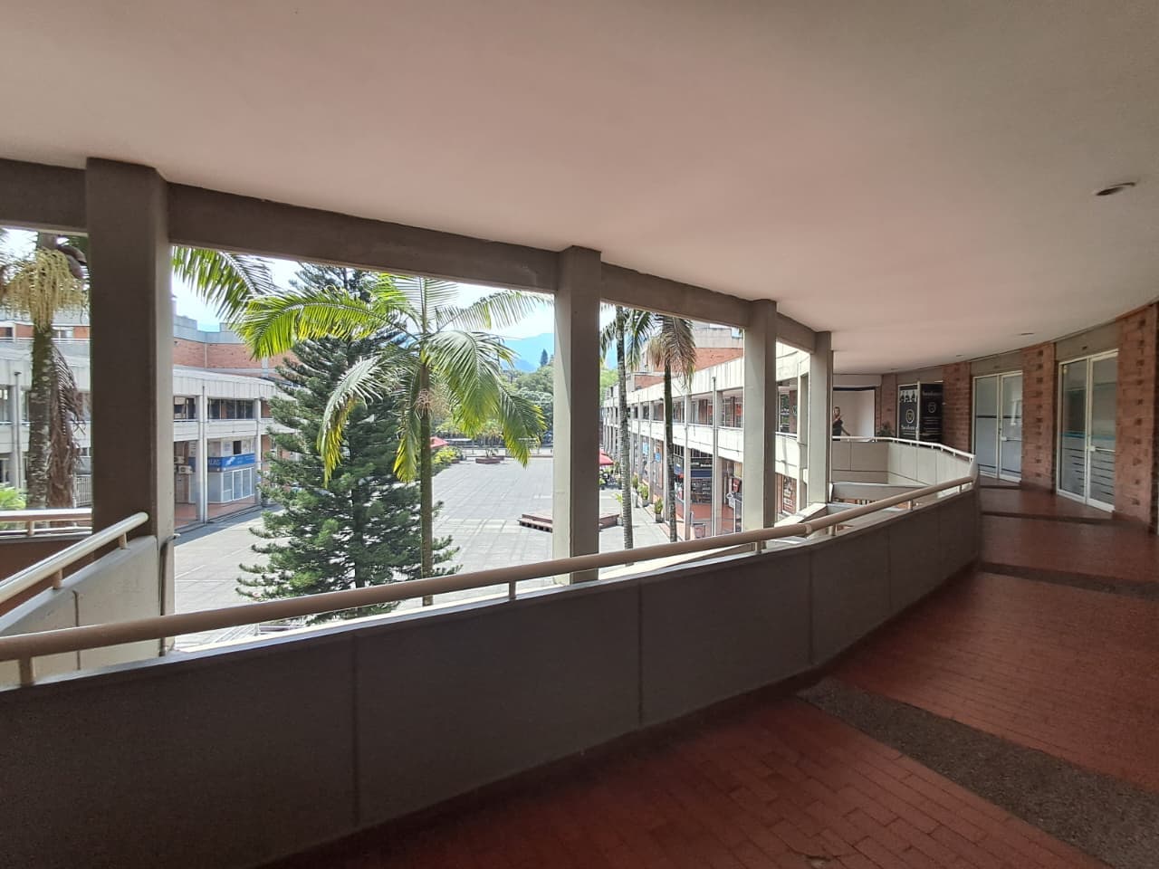 Oficina en arriendo en Miravalle, Belen, Medellín — foto 1 de 20