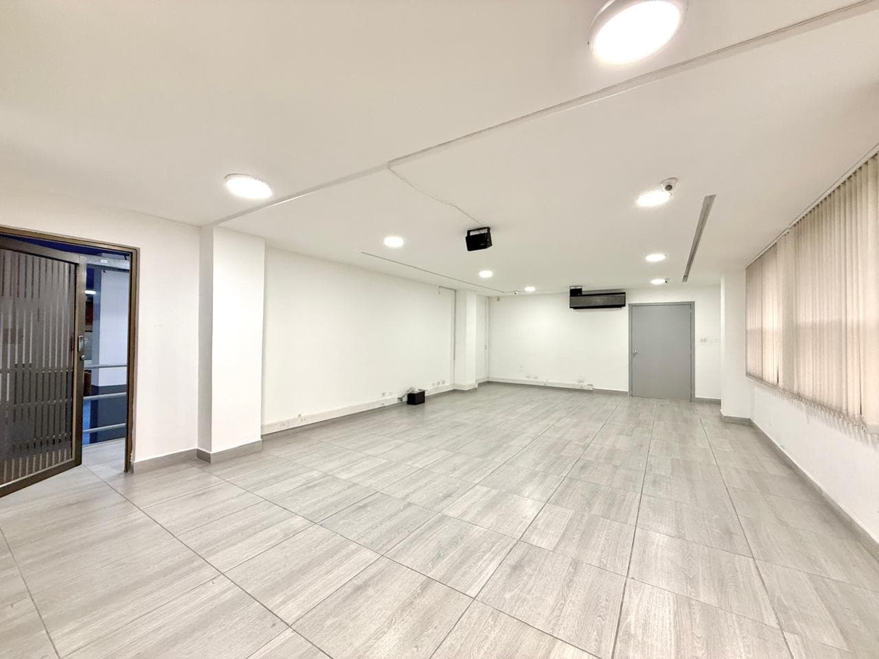 Local en arriendo en Villa Olímpica, Estadio, Pereira — foto 2 de 20